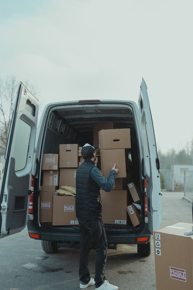 Shipping boxes ready for delivery Luxembourg